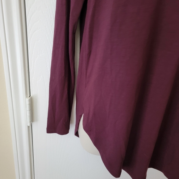 Athleta Cloudlight Stratus Tee - Picture 4 of 7